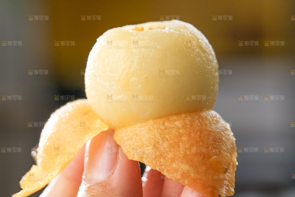 白玉枇杷