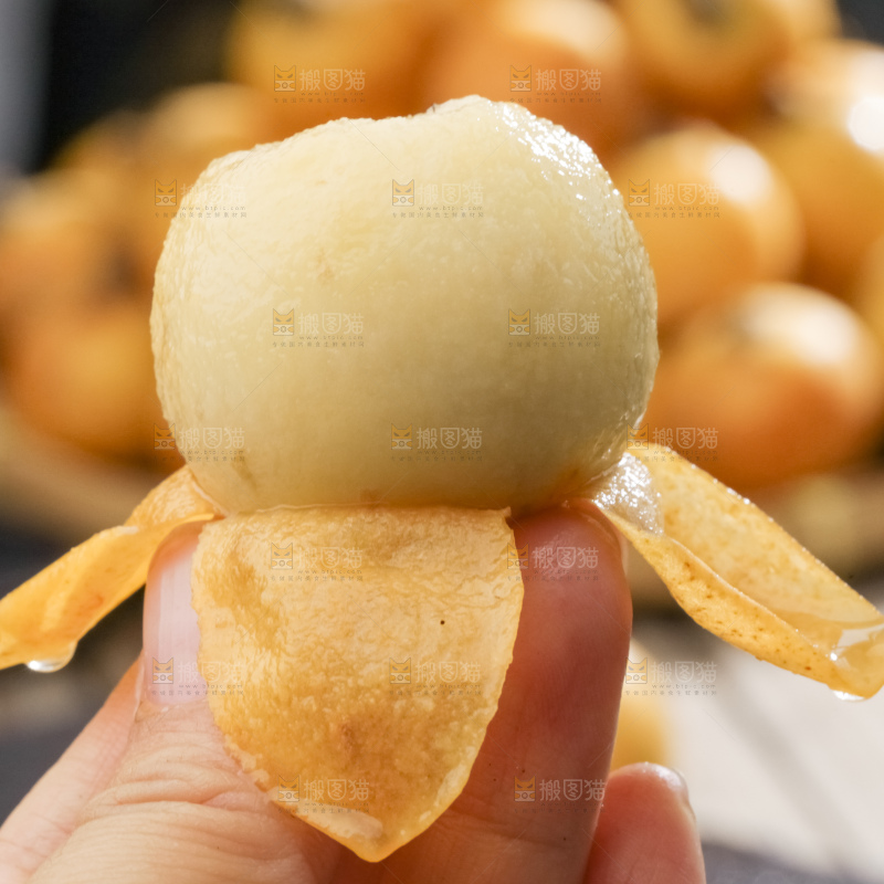 白玉枇杷