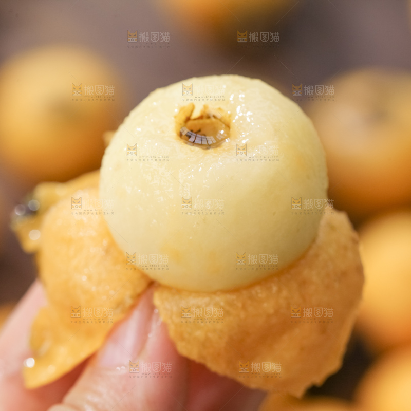 白玉枇杷