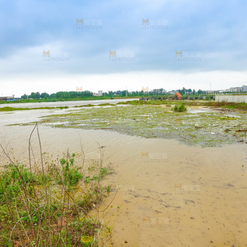 洪水
