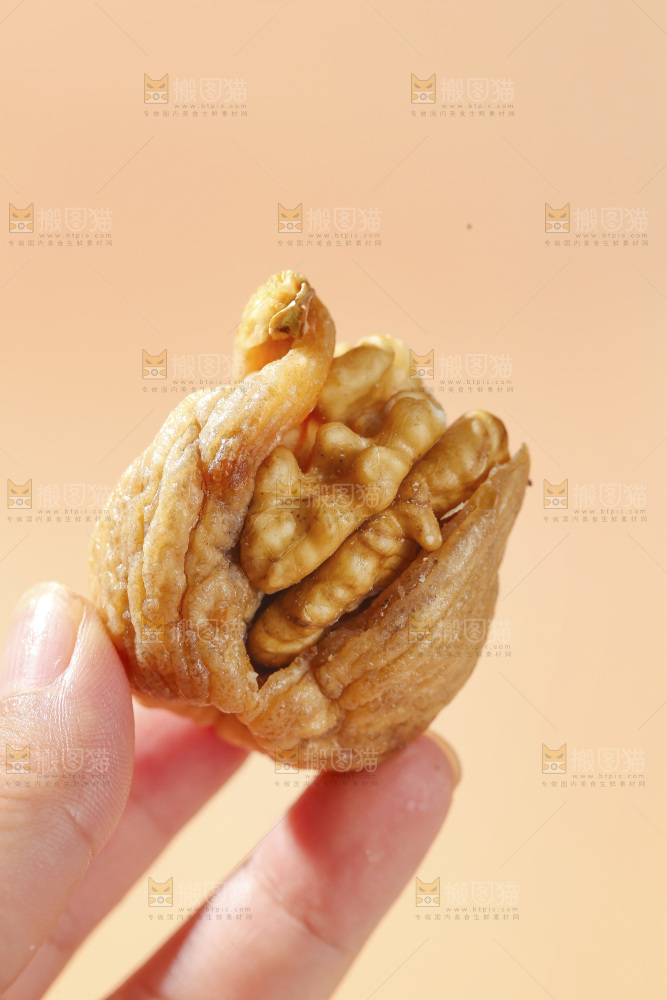 无花果夹核桃