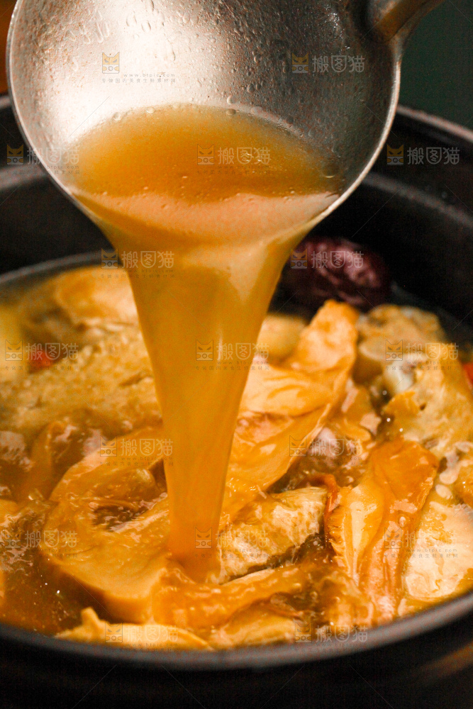 白松茸鸡汤