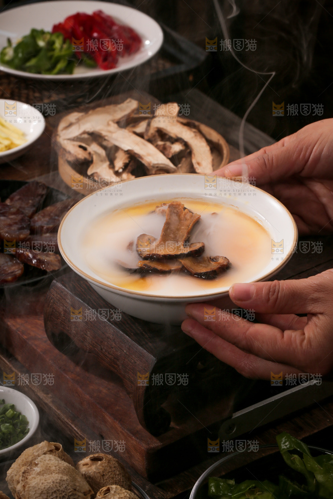 松茸片蒸蛋