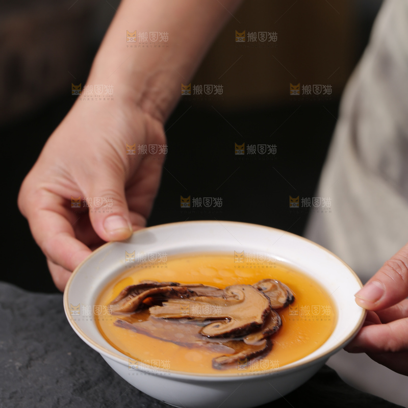 松茸片蒸蛋