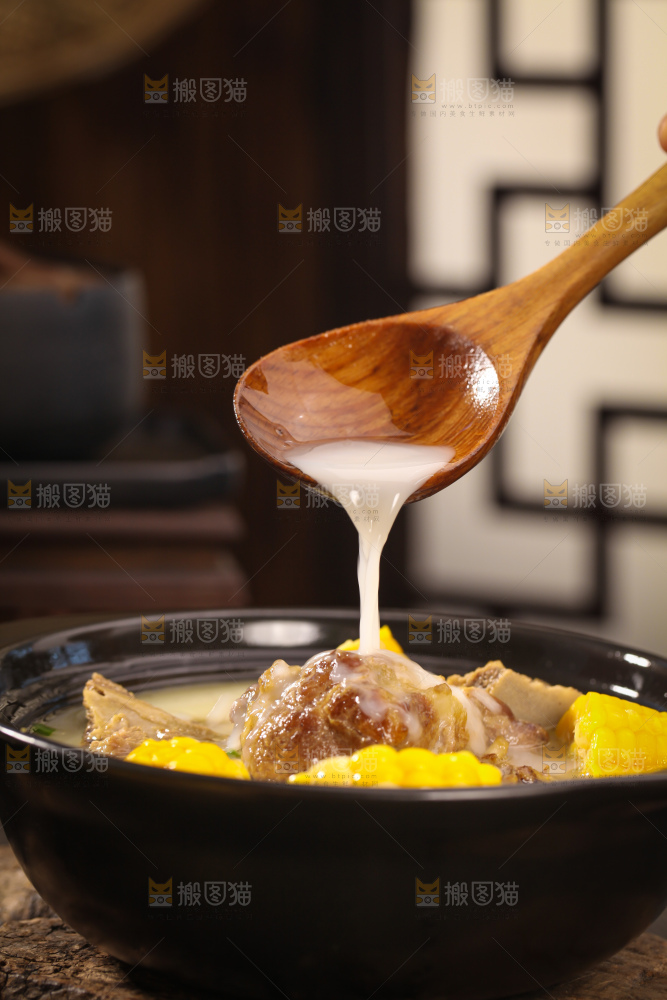 玉米段炖汤
