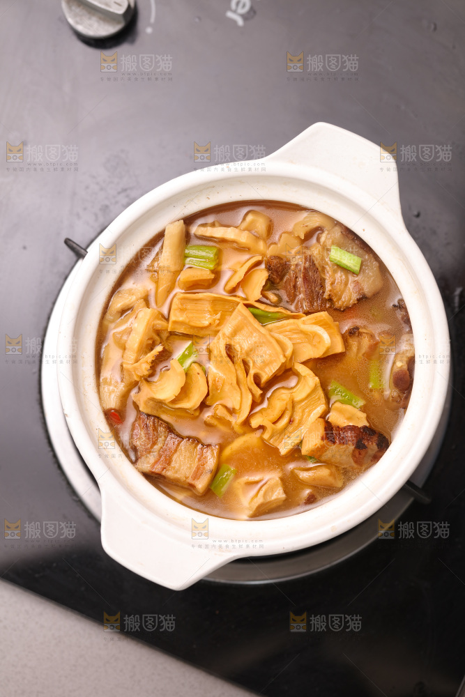 玉兰笋炖肉