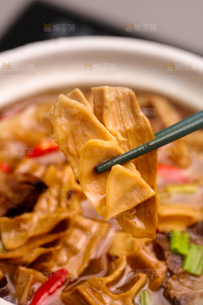 玉兰笋炖肉
