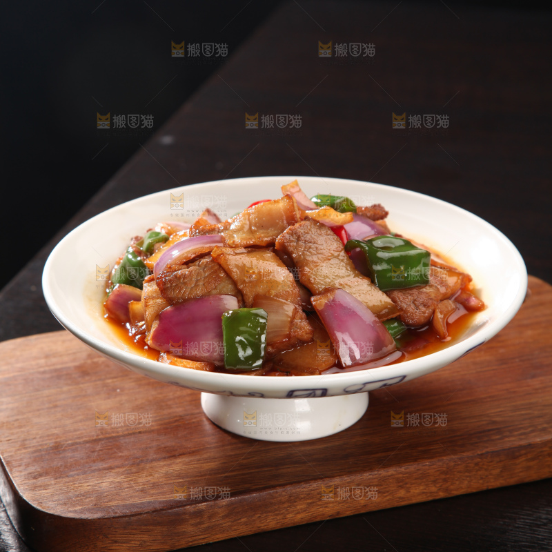 洋葱炒肉