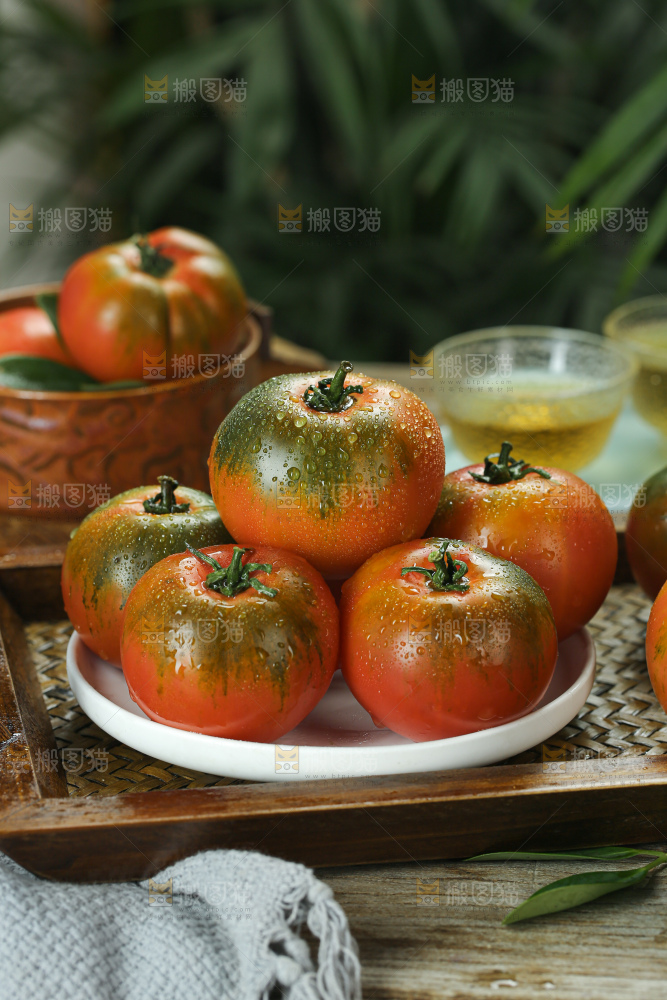 铁皮草莓柿子