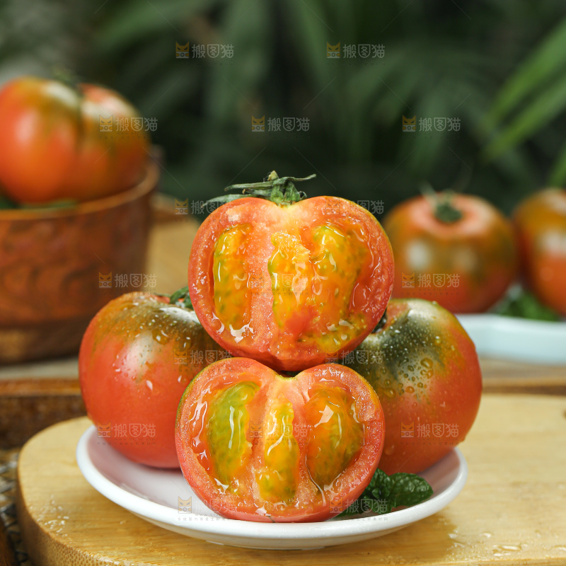 铁皮草莓柿子