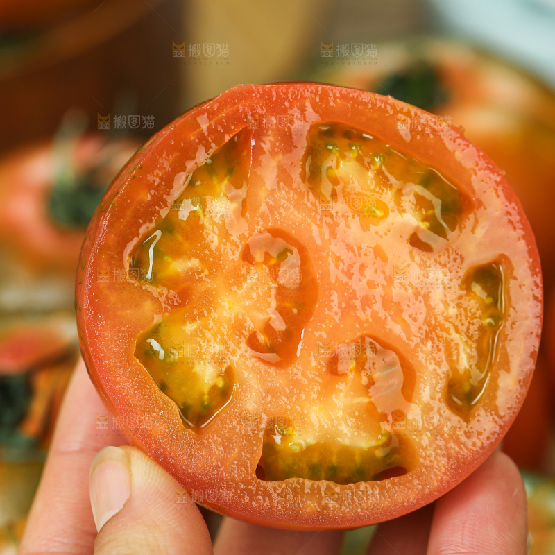 铁皮草莓柿子