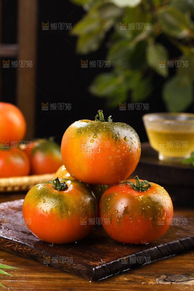 铁皮草莓柿子