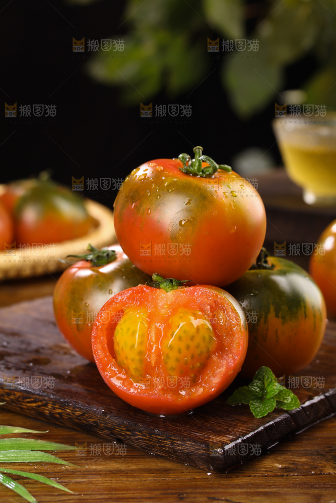 铁皮草莓柿子