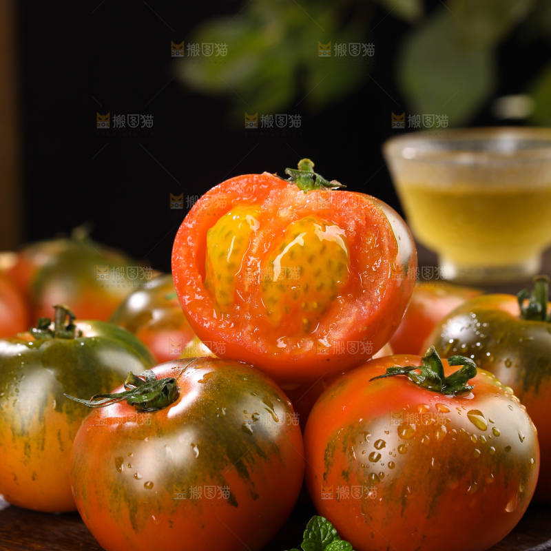 铁皮草莓柿子
