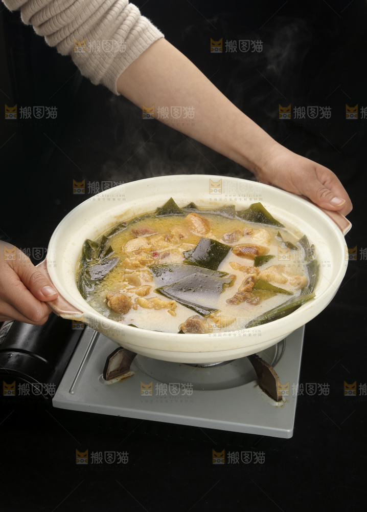 腊猪腿炖海带