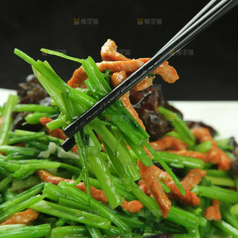 芹菜木耳肉丝