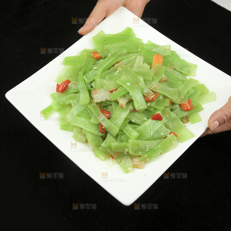 砂锅腊香青笋