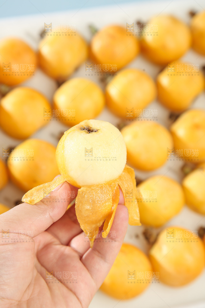 白玉枇杷