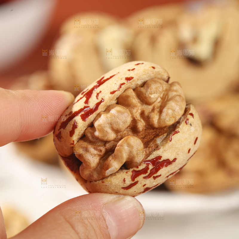 去皮枣夹核桃