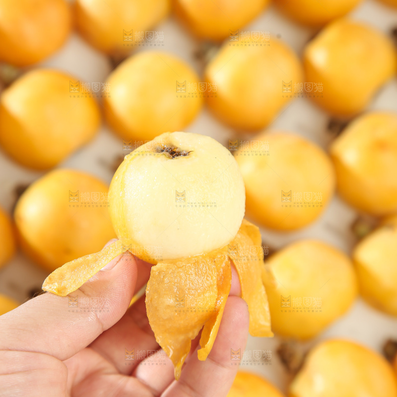 白玉枇杷
