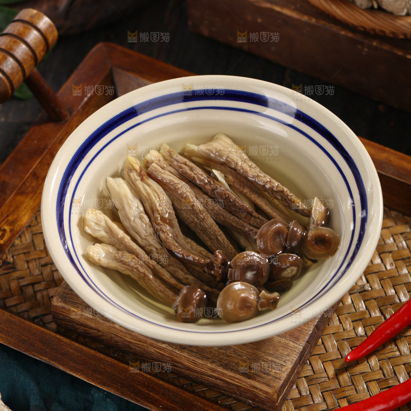 鹿茸菇