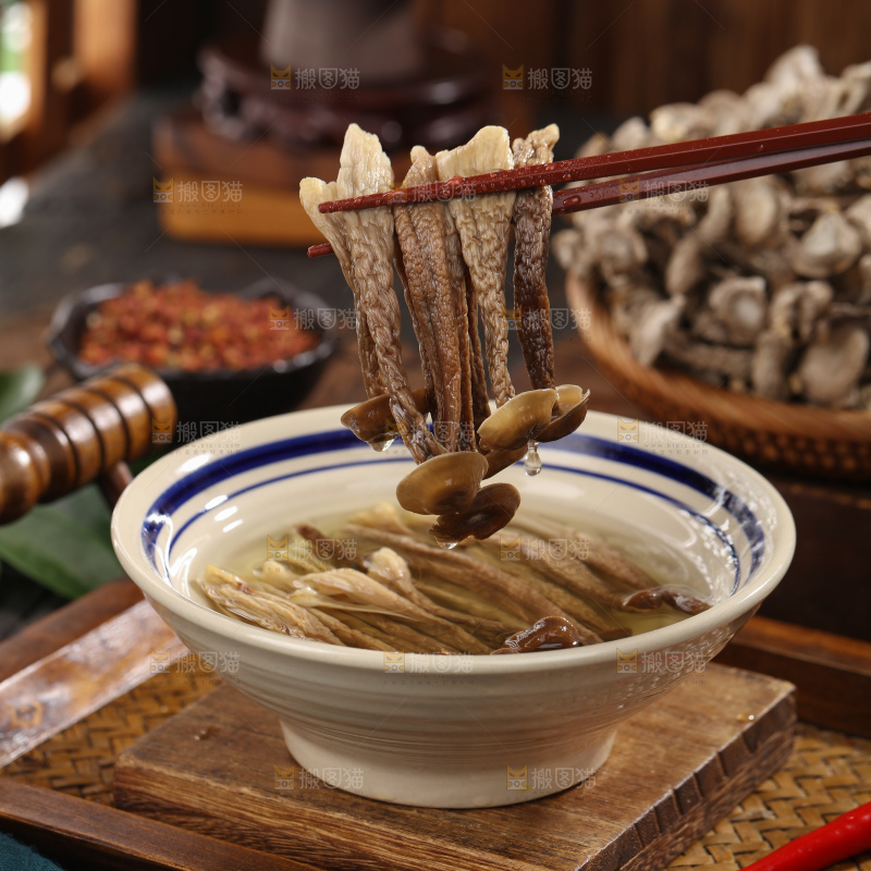 鹿茸菇