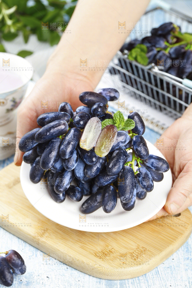 蓝宝石葡萄