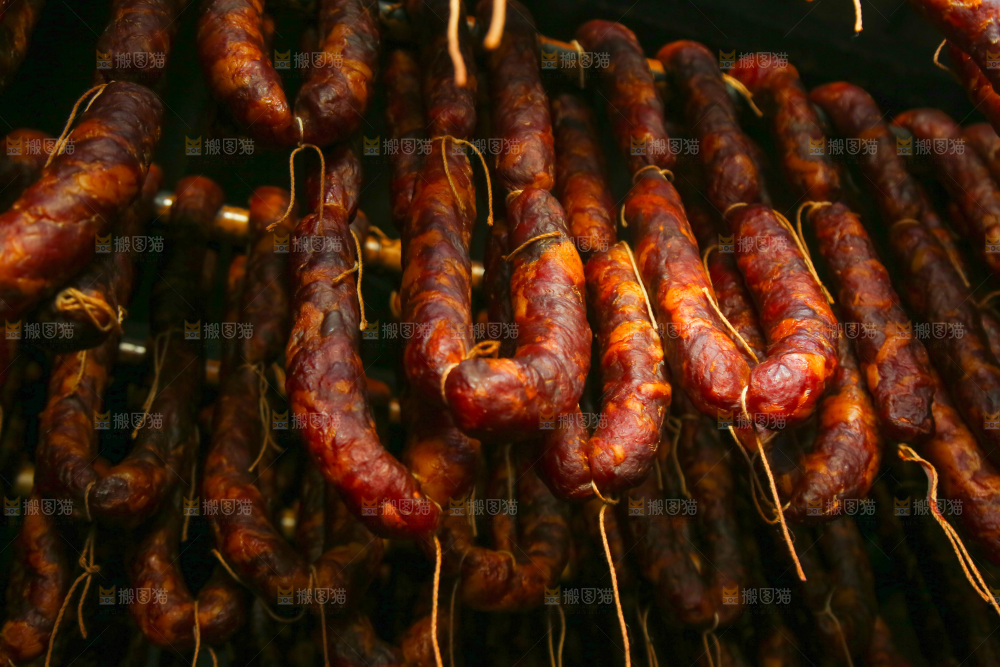 烟熏腊肠