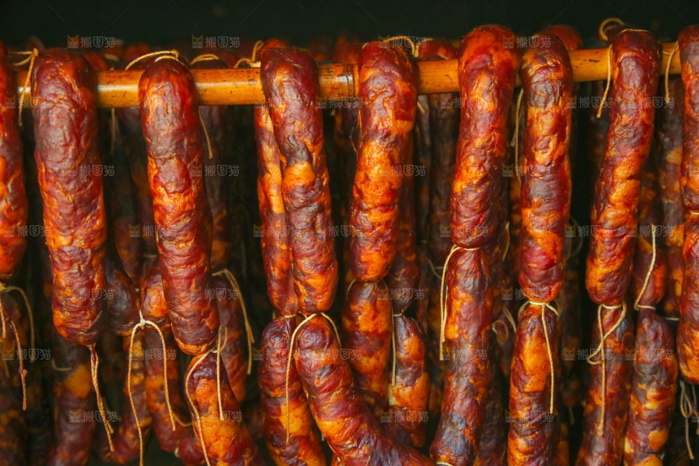 烟熏腊肠